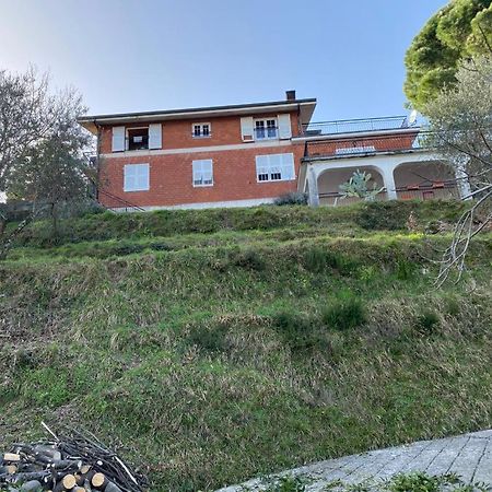 Casa Vacanza Villa Patrizia Follo Alto Ngoại thất bức ảnh